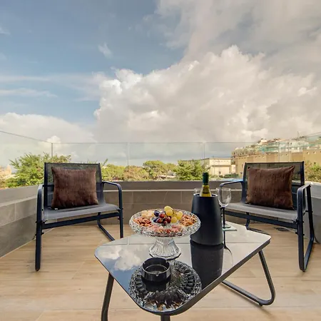 Ridge View - In A Shared - Sea Views Habitación en casa particular