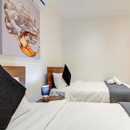 Ridge View - In A Shared - Sea Views Habitación en casa particular